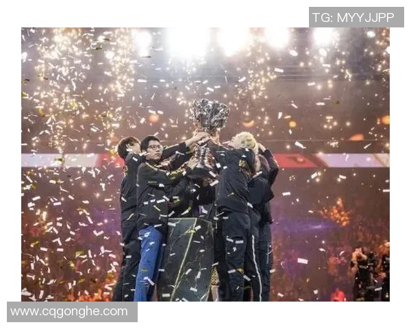 英雄联盟战术解析：全面剖析FPX的盯防策略与执行细节